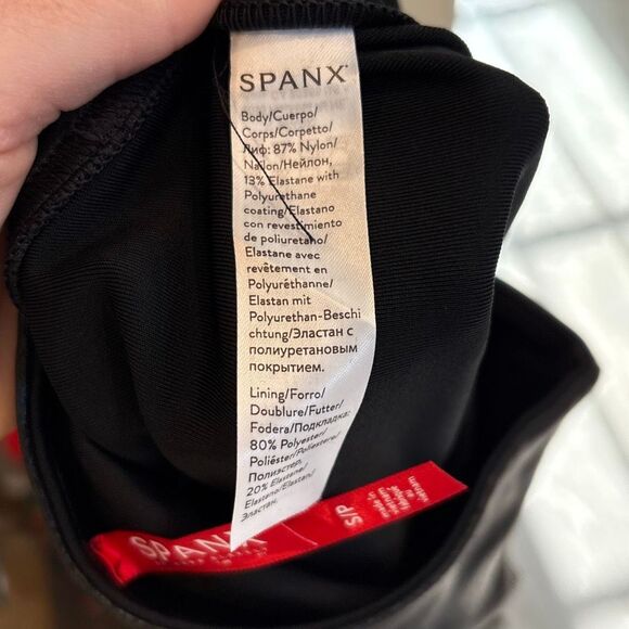 Spanx Faux Leather Leggings in Black Size Small - Picture 6 of 6